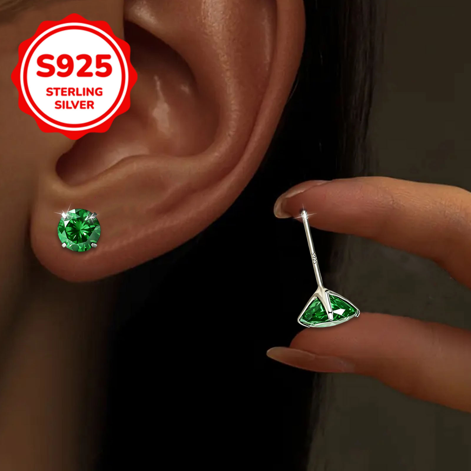 Women's Luxurious S925 Silver Round Synthetic Zirconia Stud Earrings